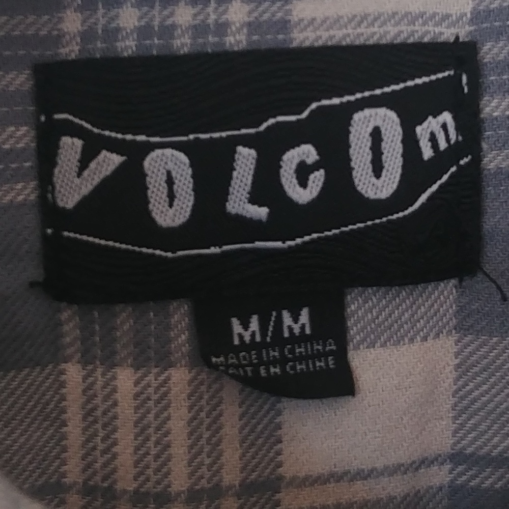 Volcom Button shirt - Picture 2 of 3